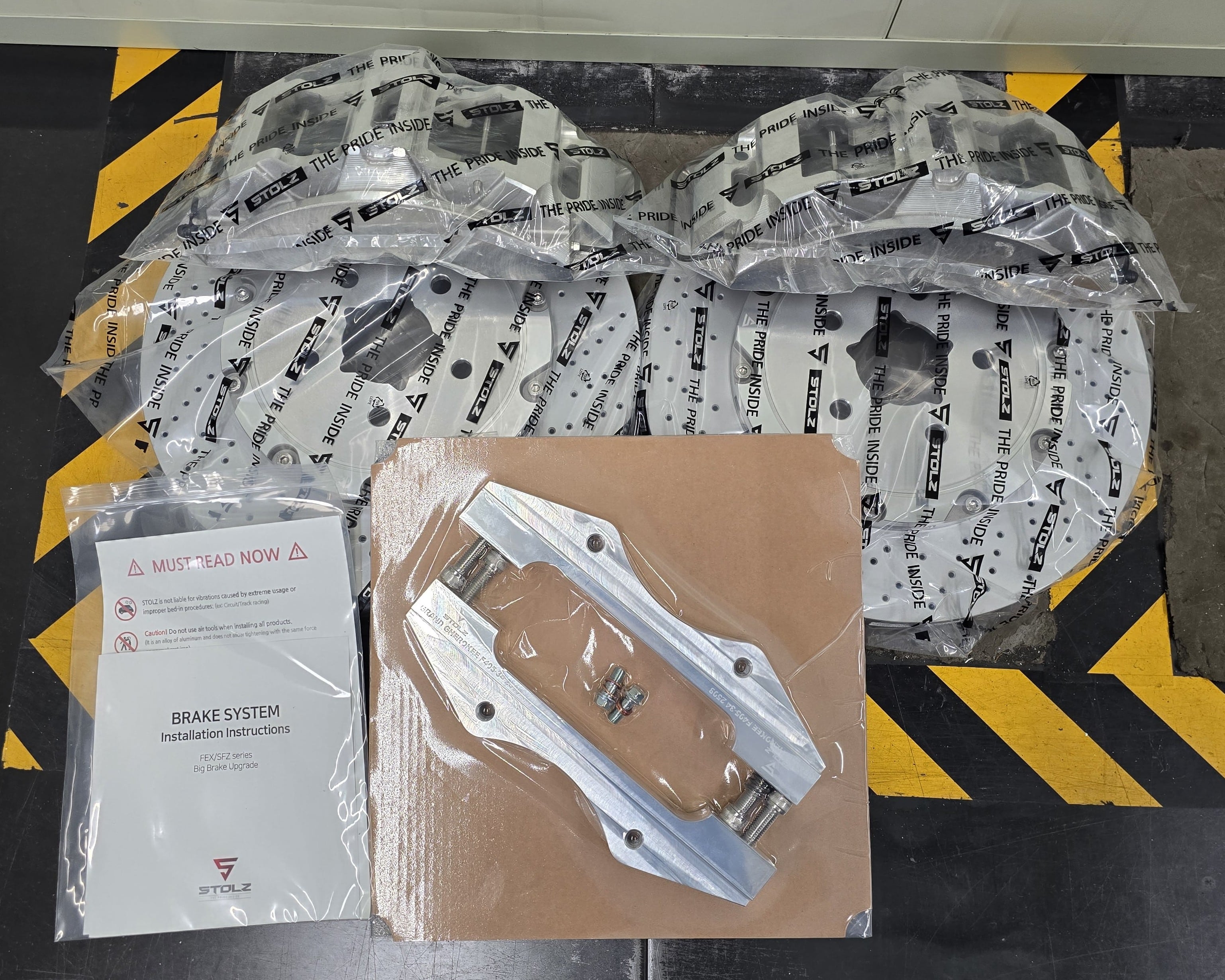 Jeep Grand Cherokee WK2/WK Big Brake Kit Front 8P (405×34) STOLZ